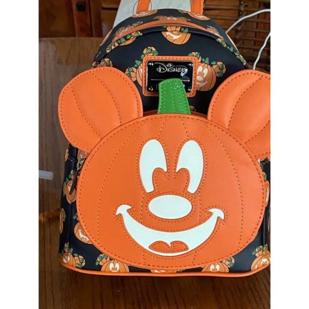 🆕Womens Loungefly Disney Mickey-O-Lantern Double Strap Shoulder Bag Purse - Picture 2 of 7